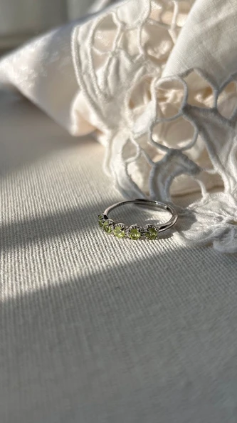 925 ayar gümüş peridot(zebercet)yüzük ürün görseli 1