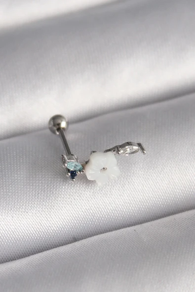 316L Çelik Gümüş Renk Zirkon Taş Detay Beyaz Çiçek Model Tragus Piercing ürün görseli 1
