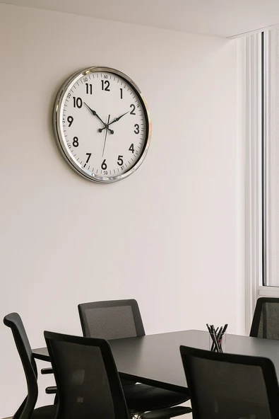 Sade Ve Şık Krom 52 Cm Metal Dekoratif Duvar Saati ürün görseli 1