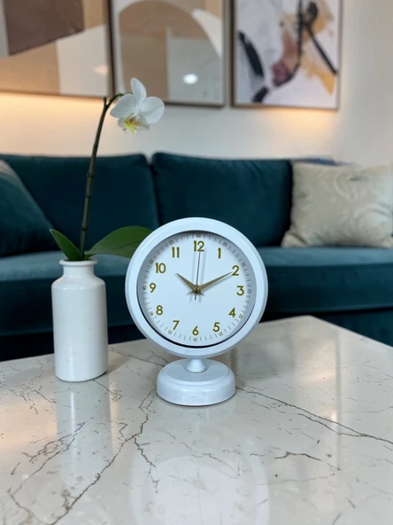 Beyaz 25 x 20 Cm Metal Gold Detaylı Masa Saati ürün görseli 1