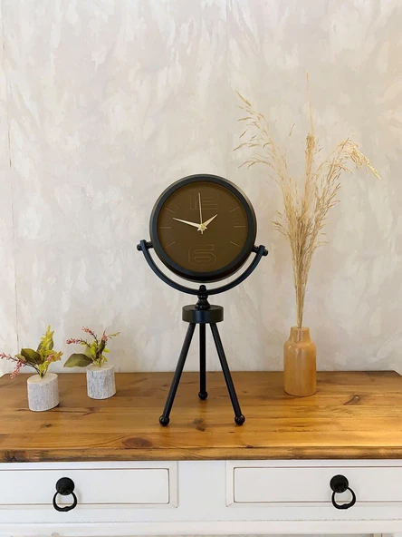 Siyah Metal Mini Tripod Spor Masa Saati 45×26 cm ürün görseli 1