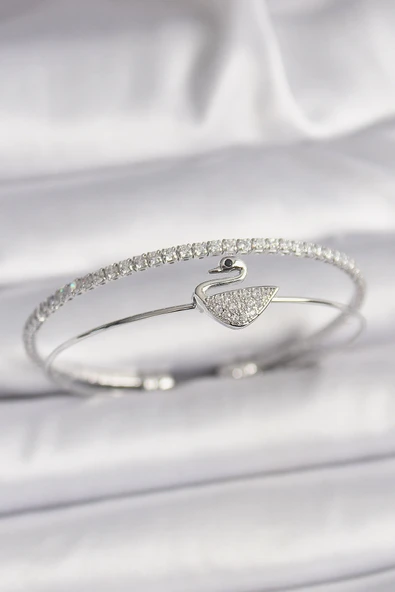 Mey İthalat® Pirinç Gümüş Renk Zirkon Taşlı Kuğu Model Kadın Bileklik ürün görseli 1