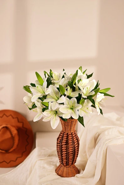 Beyaz Yapay Zambak Çiçeği 2 Dallı Premium Canlı Islak Dokulu 45 cm ürün görseli 1