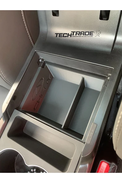 Chery Tiggo 7 Pro Kolçak Organizer-2 Bölmeli Chery Yazılı (AVANTGARDE MODELLERE UYUMLU DEĞİLDİR) ürün görseli 1