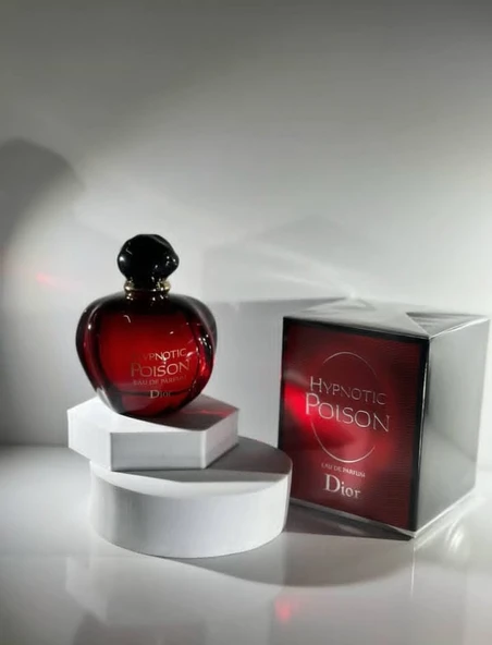 Christian Dior markasına ait ikonik Hypnotic Poison Eau de Parfum (EDP) ürün görseli 1
