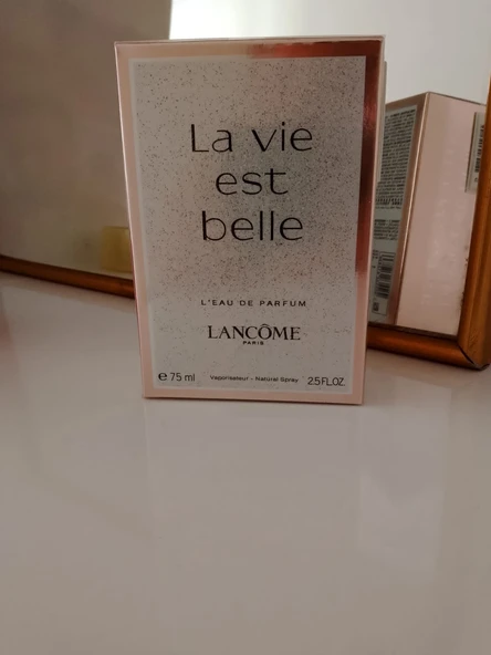Lancome La Vie Est Belle Eau de Parfum ürün görseli 1