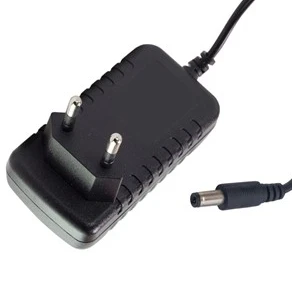 Next YE-1615A 16V 1.5 Amper 5.5 x 2.5 mm Standart Uç Santral Adaptörü ürün görseli 1