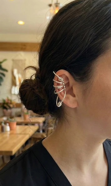 Pirinç Halkalı Model Gümüş Renk Kıkırdak Küpe ürün görseli 1