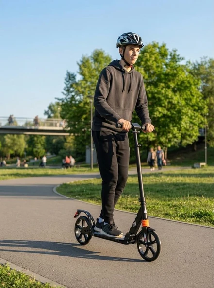 Çift Fren Sistemli 3 Kademeli Yükseklik Ayarlı Süspansiyonlu ve Katlanabilir Yetişkin Scooter'ı ürün görseli 1
