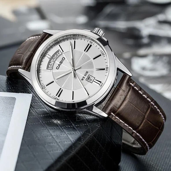 Casio MTP-1381L-7AVDF Erkek Kol Saati - Resim 2