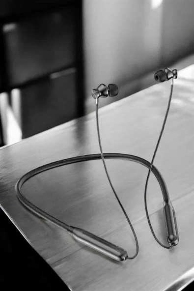 Dijital Göstergeli Kulak İçi Kablosuz Bluetooth Kulaklık Boyun Bantlı ürün görseli 1