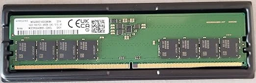 SAMSUNG M323R2GA3BB0-CQKOD 16GB Tek Parça 4800Mhz DDR5 PC Bellek ürün görseli 1
