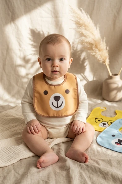 Beary Friends 3'lü Paket Sıvı Geçirmez Leke Tutmaz Silinebilir Ayıcık Figürlü Bebek Mama Önlüğü Seti - Premium Konfor 0-12 Ay ürün görseli 1