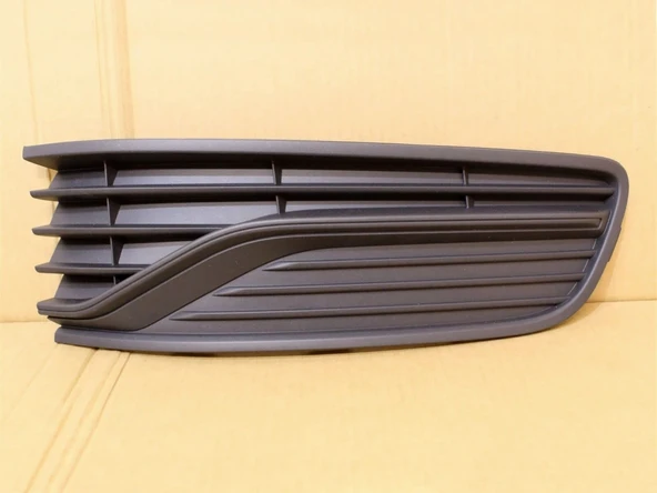 Volkswagen Polo Ön Sis Lamba Kapağı Sağ 2013- (Oem No:  6C08536669B9) ürün görseli 1