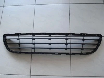Suzuki Swift Ön Tampon Panjuru Orta 2011- (Oem No:  71721-68L00-5Pk) ürün görseli 1