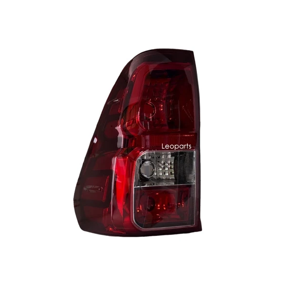 Leoparts Toyota Hilux Revo Stop Lambası Sol (Ledsiz) 2015-2023 81560-0K270 ürün görseli 1