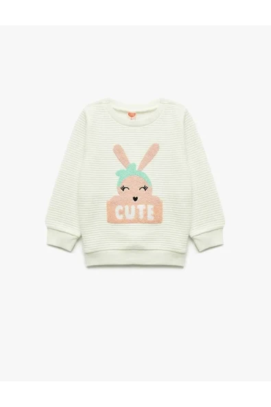 Koton Kız Bebek Bisiklet Yaka Nakışlı Dokulu Uzun Kollu Sweatshirt ürün görseli 1