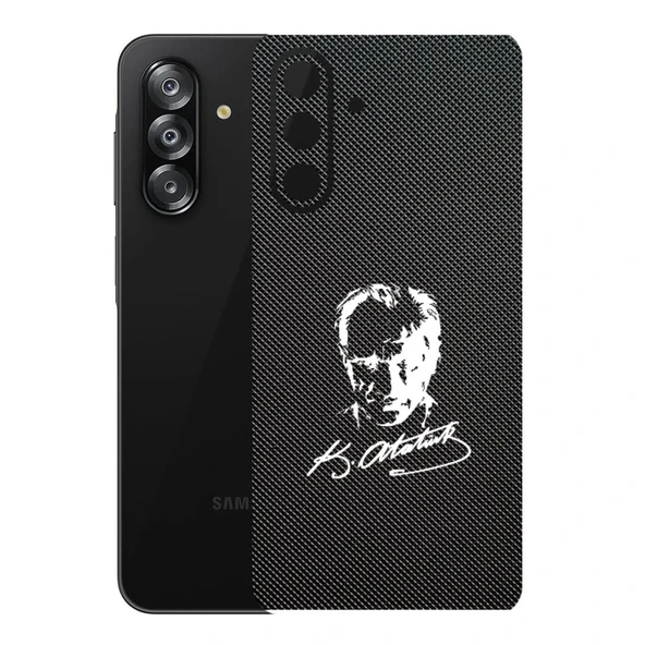 Samsung Galaxy A26 ile Uyumlu Bumper Serisi Premium Arka Kapak Kaplama(Kenarlar Yoktur!)  Atatürk İmzalı Siyah ürün görseli 1
