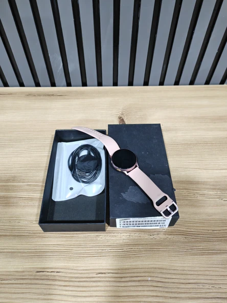Samsung Galaxy Watch Active2 40 mm Paslanmaz Çelik SM-R830NS Akıllı Saat ürün görseli 1