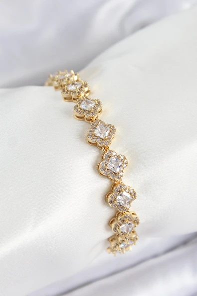 Pirinç Zirkon Taşlı Yonca Baget Model Gold Renk VIP Seri Kadın Bileklik 5886 ürün görseli 1