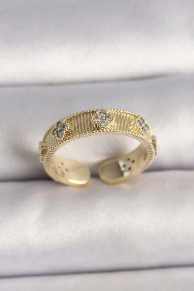 Pirinç Gold Renk Zirkon Taşlı Yonca İşlemeli Ayarlanabilir Yüzük 5886 ürün görseli 1