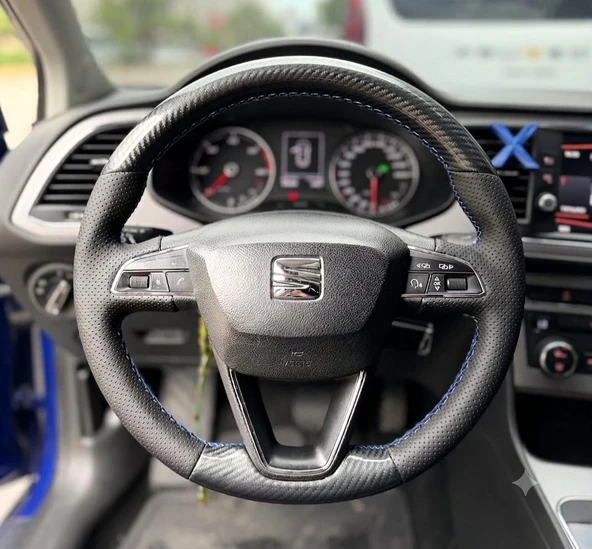 Seat Leon Style Araca Özel Direksiyon Kılıfı SOFT NOKTA 5D KRİSTAL MAVİ İPLİ ürün görseli 1
