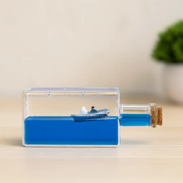 Akvaryum Yüzen Dekoratif Gemi Figürü - Dikdörtgen Mika Şişe 4.2X6.4X17 Cm ürün görseli 1