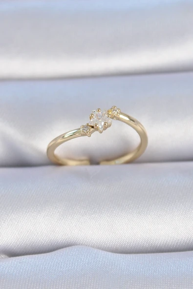 Pirinç Gold Renk Beyaz Çiçek Model Zirkon Taş Detay Kadın Yüzük ürün görseli 1