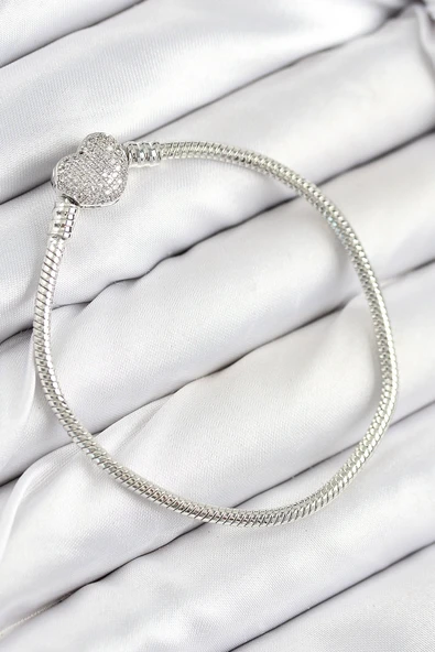 Pirinç Charm Zirkon Taşlı Model Gümüş Renk Kadın Bileklik ürün görseli 1