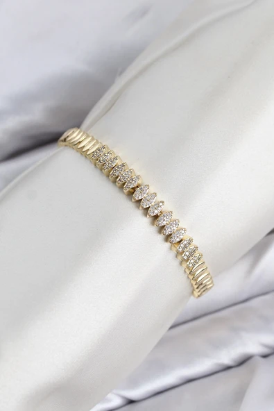 Cm Arpa Model Zirkon Taşlı Vip Seri Gold Renk Pirinç Kadın Bileklik ürün görseli 1