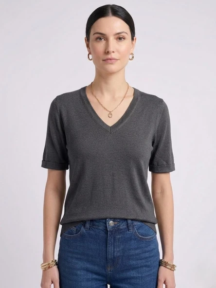 Kadın V Yaka Kısa Kollu Basic T-Shirt - Antrasit ürün görseli 1