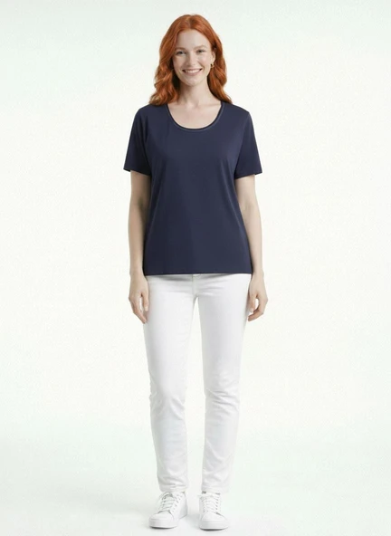 Kadın Lacivert Basic Yuvarlak Yaka Kısa Kollu T-Shirt - Lacivert ürün görseli 1