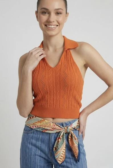 Kadın Polo Yaka Sırt Dekolteli Crop Bluz - Turuncu ürün görseli 1