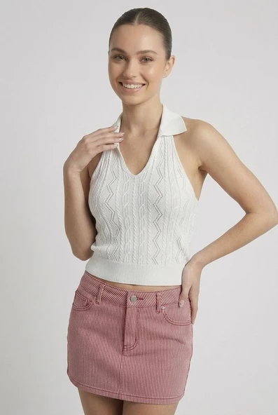 Kadın Polo Yaka Sırt Dekolteli Crop Bluz - Beyaz ürün görseli 1