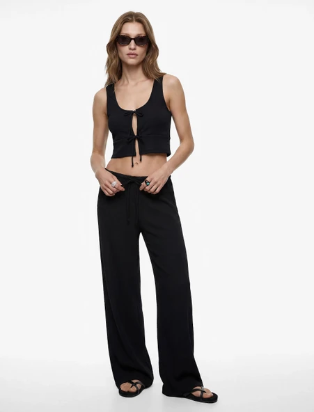 Bürümcük Kumaş Beli Bağcıklı Düz Geniş Paça Pantolon ürün görseli 1