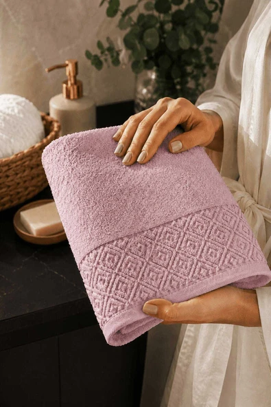 El Yüz Havlusu 50x90 cm %100 Pamuk Kısmi Kadife  Quadro Pembe ürün görseli 1