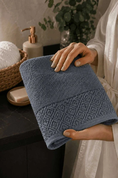 El Yüz Havlusu 50x90 cm %100 Pamuk Kısmi Kadife  Quadro İndigo ürün görseli 1