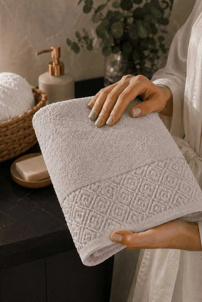 El Yüz Havlusu 50x90 cm %100 Pamuk Kısmi Kadife  Quadro Taş ürün görseli 1