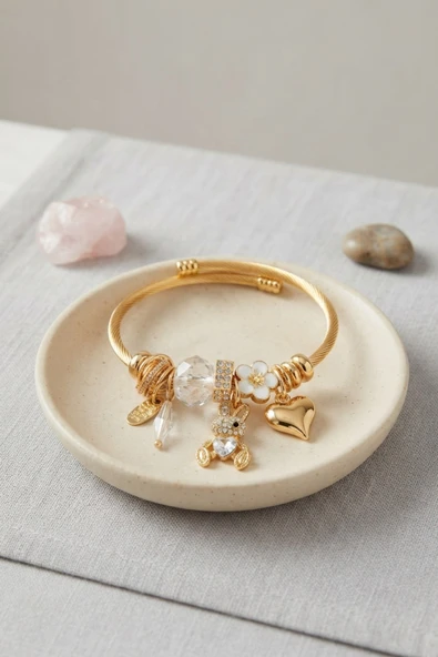 Tavşan Model Gold Renk Beyaz Charmlı Bileklik ürün görseli 1