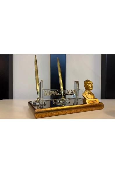 Ozk Atelier Kristal Çerçeveli Masaüstü İsimlik Gold ürün görseli 1