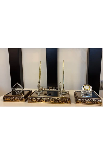Ozk Atelier Lüks Kristal Çerçeveli Masaüstü İsimlik Gold ürün görseli 1