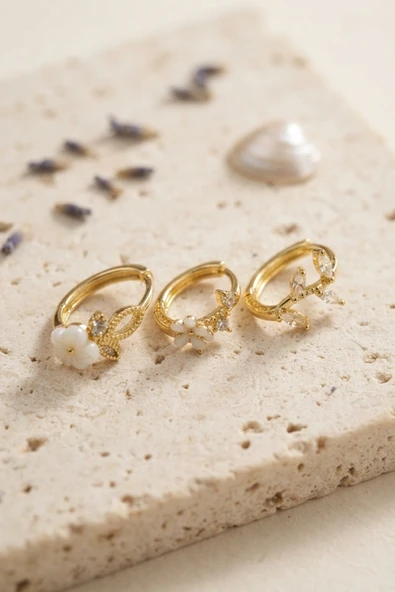 3 lü Set Çiçek Model Gold Renk Kadın Küpe ürün görseli 1