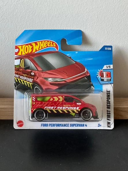 Hot Wheels Ford Performance Supervan 4 TH ürün görseli 1