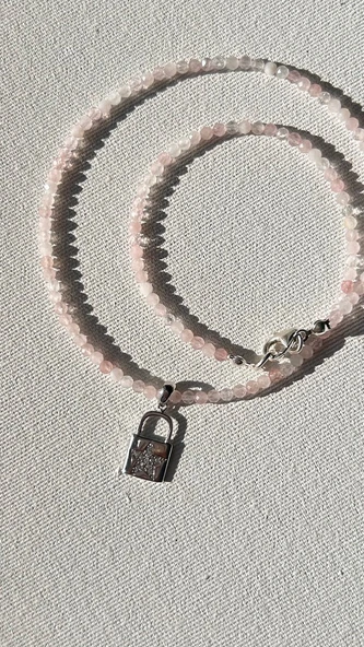 Pembe kuvars 925 ayar gümüş kolye ürün görseli 1