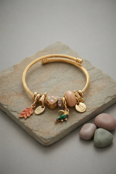 Kuş Figürlü Charmlı Gold Renk Bileklik ürün görseli 1