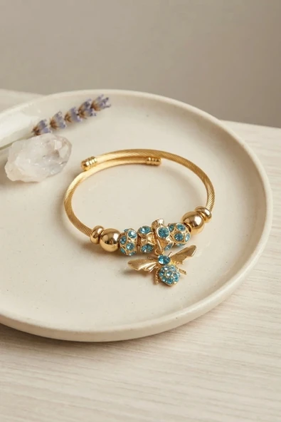 Mavi Arı Model Gold Renk Charm Bileklik ürün görseli 1