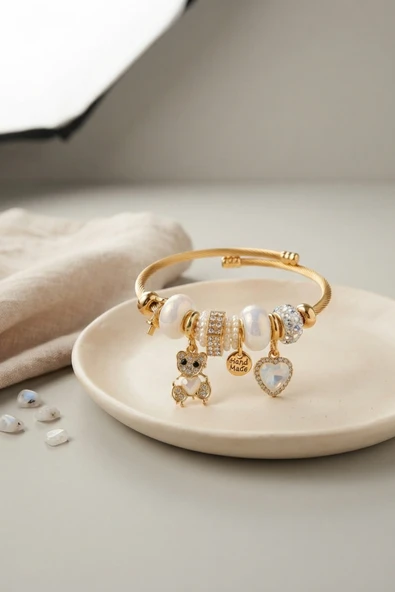 Tedy Bear Model Gold Renk Beyaz Charmlı Bileklik - EBJ260725W44448 ürün görseli 1
