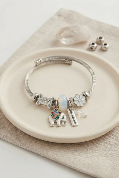 Beyaz Renk Fil Charmlı Bileklik - EBJ260725W44579 ürün görseli 1