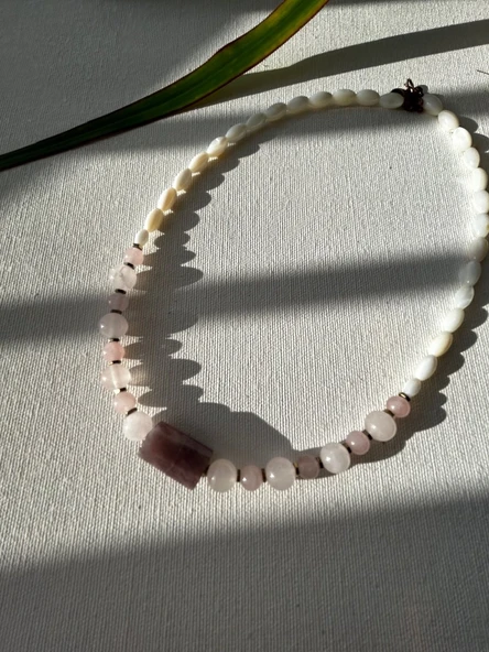 Kunzit pembe kuvars Sedef taşı kolye - Resim 2