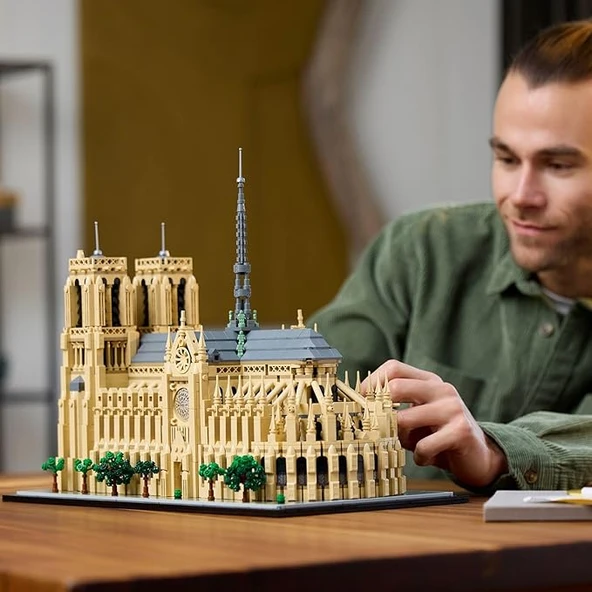 LEGO 21061 Architecture Notre Dame Katedrali - Resim 2